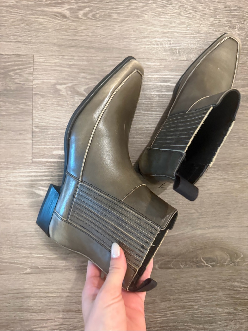 Vagabond Olive Green Chelsea Ankle Boots - Picture 4 of 6